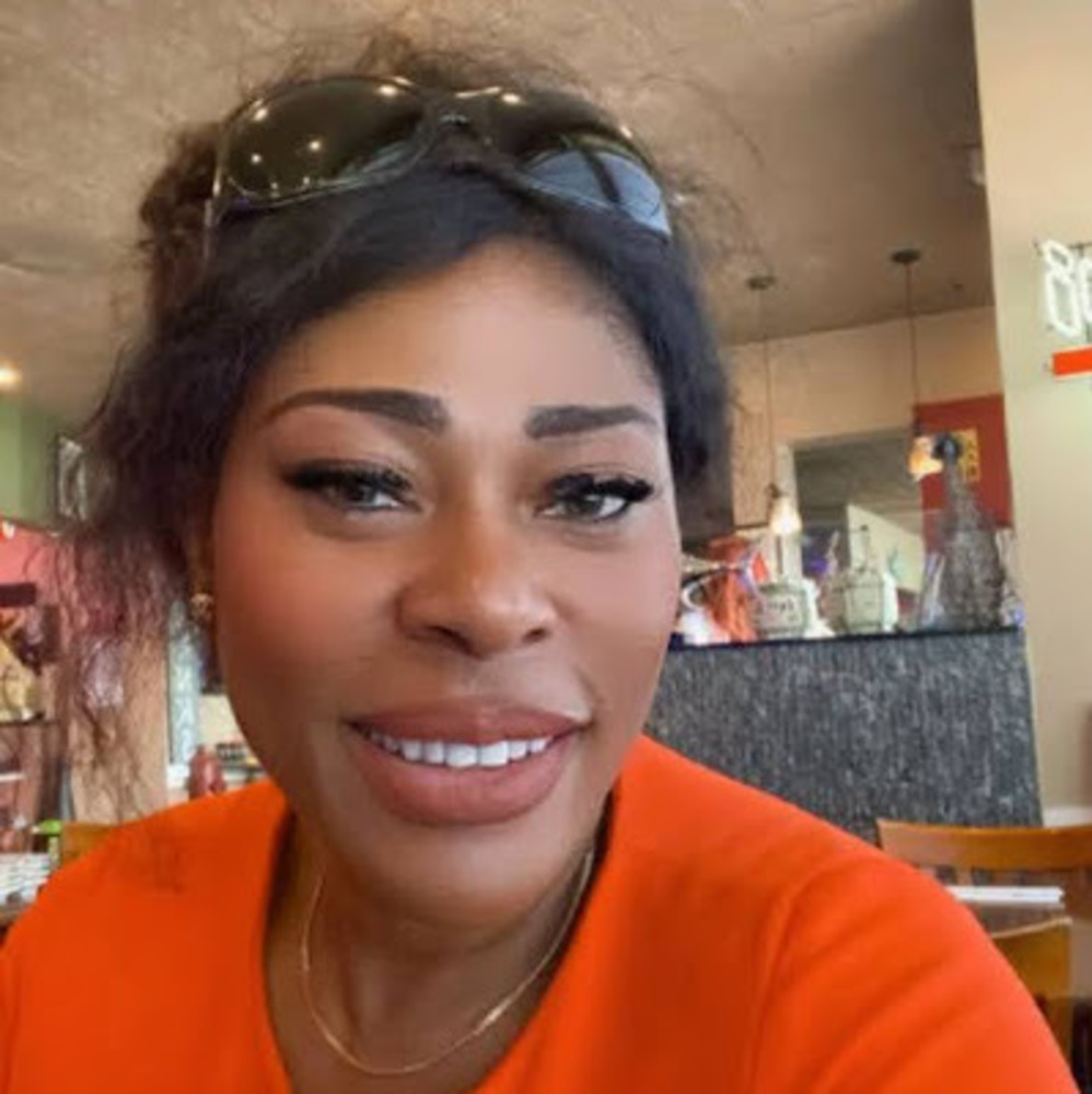 Meet your Posher, Anya